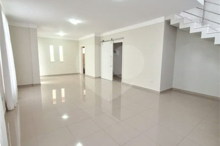 Casa para Locação no Condomínio Bosque dos Cambarás em Valinhos/SP
