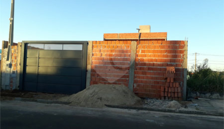 Terreno à venda com 2 suítes em Jardim Embaré, São Carlos, SP