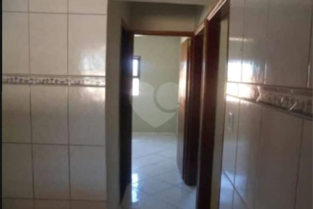 Casa à venda com 2 quartos em Corrupira, Jundiaí, SP