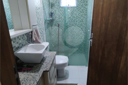 Chácara à venda com 4 quartos, sendo 1 suíte, em Vila Santa Helena, Atibaia, SP