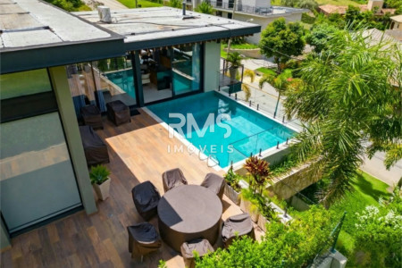 Casa à venda com 5 suítes no condomínio Plaza Athenee, Itu - SP