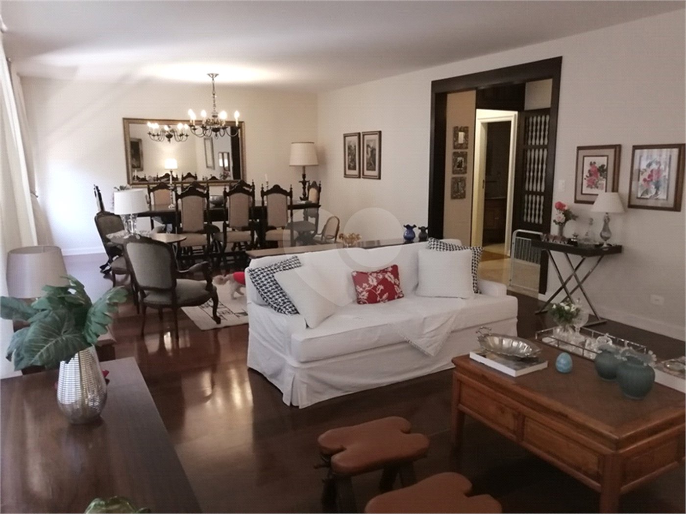 Apartamento à venda com 3 quartos, sendo 1 suíte, em Jardim Paulista, São Paulo, SP