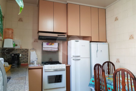Casa à venda com 3 quartos, sendo 1 suíte, no condomínio City Campo Grande, São Paulo - SP