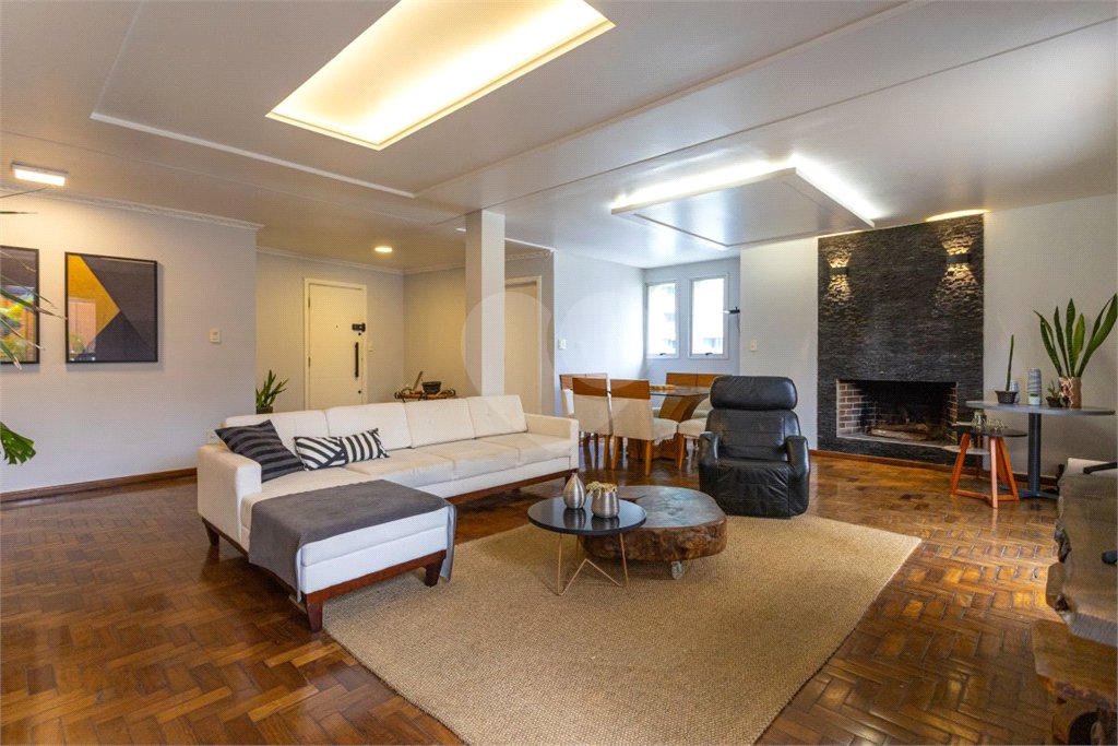 Cobertura para Locação e Venda com 330m² - Bela Vista