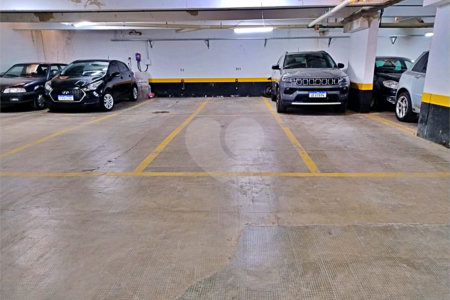 Apartamento à venda com 3 quartos, sendo 1 suíte, em Vila Olímpia, São Paulo, SP