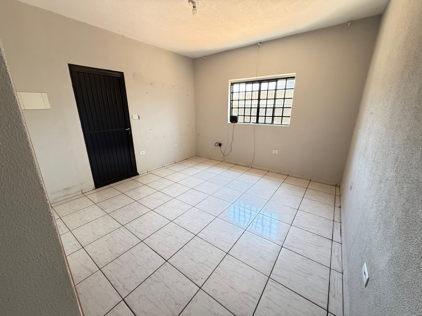 Casa à venda com 3 quartos, sendo 1 suíte,  em Santa Luzia, Três Lagoas, MS