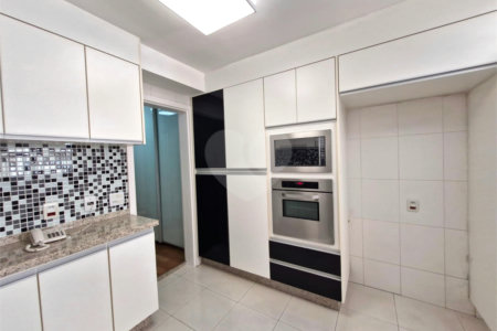 Apartamento à venda ou para alugar com 4 suítes em Alto da Boa Vista, São Paulo, SP