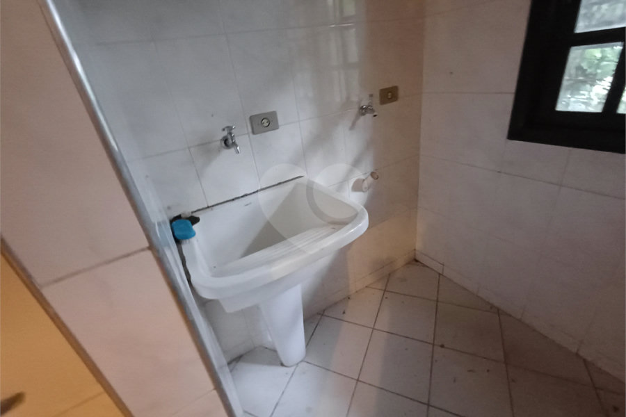 Casa para alugar com 1 quarto no condomínio Champs Elysees Village, Mairiporã - SP