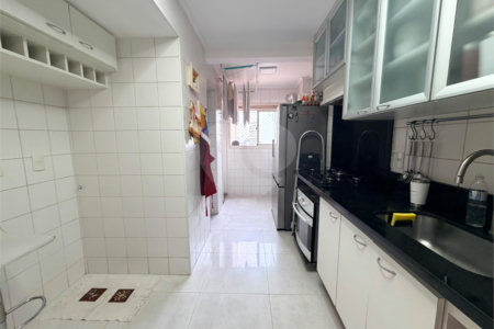 Apartamento à venda com 3 quartos, sendo 1 suíte,  em Vila Guarani (z Sul), São Paulo, SP