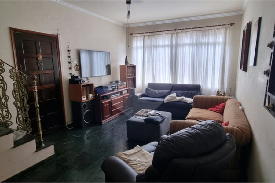 Sobrado à venda com 2 quartos em Tremembé, São Paulo, SP