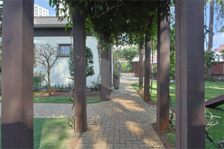 Casa Térrea à venda com 1 quarto em Jardim Marajoara, São Paulo, SP