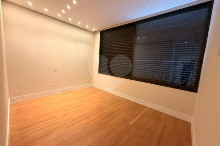 CASA À VENDA CONDOMINIO PORTAL BRAGANÇA | 4 SUÍTES | PISCINA