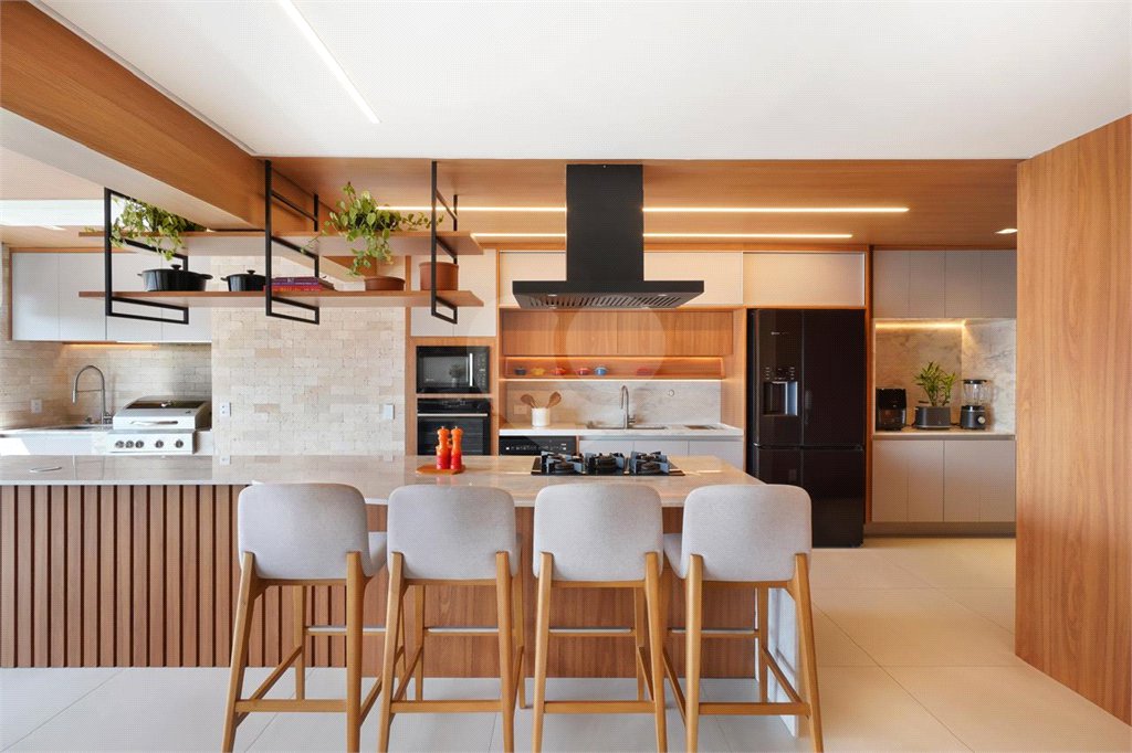Apartamento à venda com 3 suítes em Indianópolis, São Paulo, SP