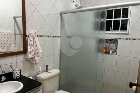 Sobrado à venda com 3 quartos, sendo 1 suíte,  em Vila Pirituba, São Paulo, SP