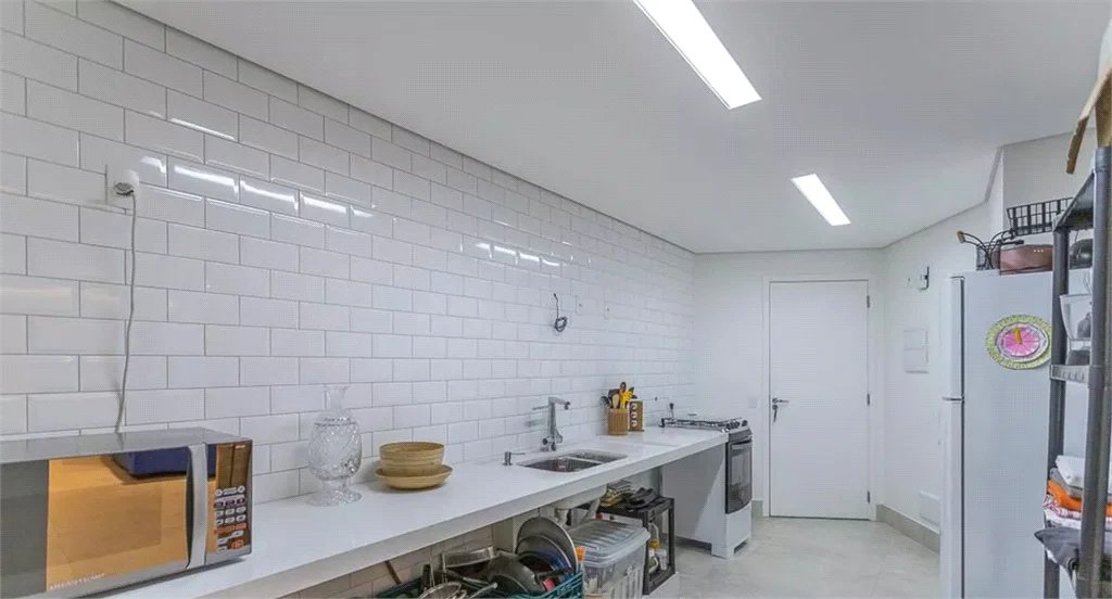 Apartamento à venda com 3 quartos, sendo 1 suíte, em Vila Anastácio, São Paulo, SP