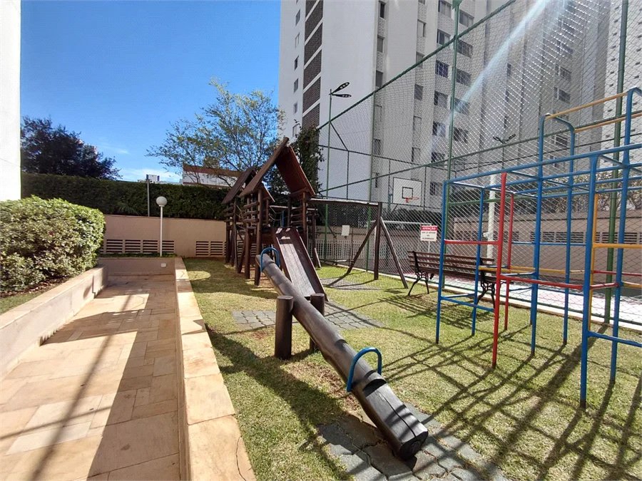 Apartamento à venda com 3 quartos, sendo 1 suíte,  em Vila Romana, São Paulo, SP