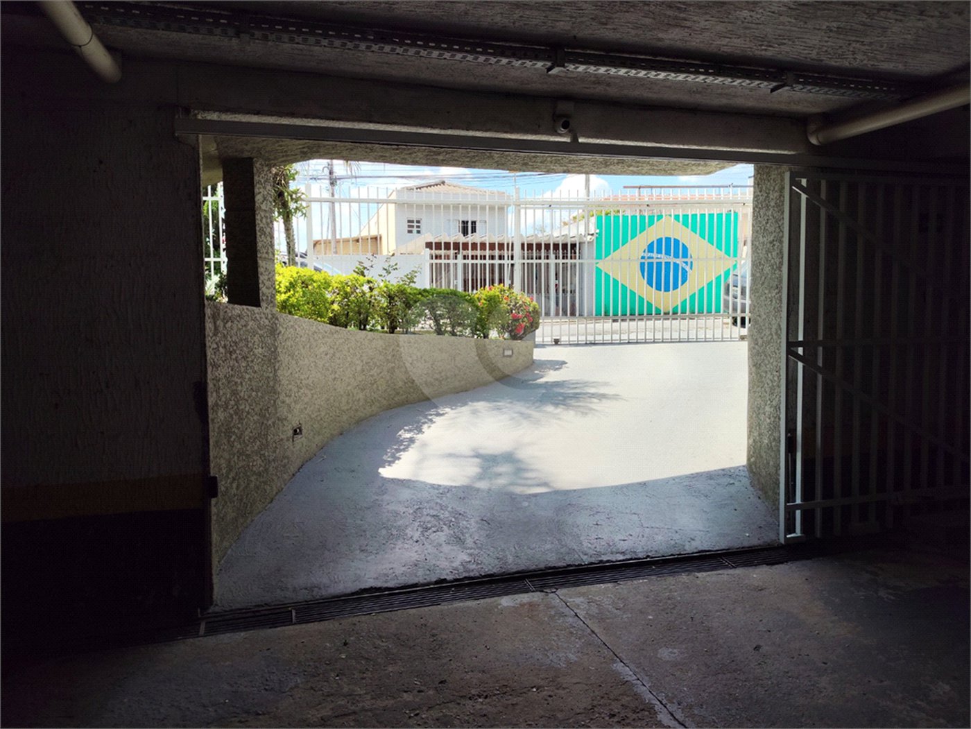 Casa à venda com 3 quartos, sendo 1 suíte,  no condomínio Res Saint Honoré, São Paulo - SP