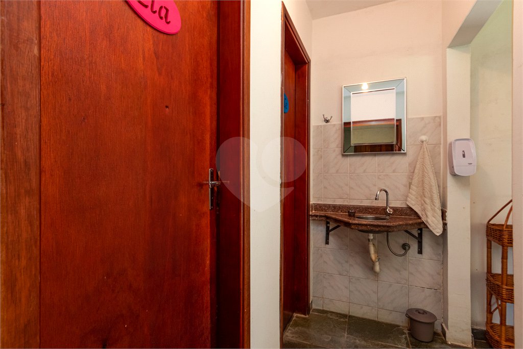 Chácara à venda com 5 quartos, sendo 2 suítes, em Vila São João, Sarapuí, SP