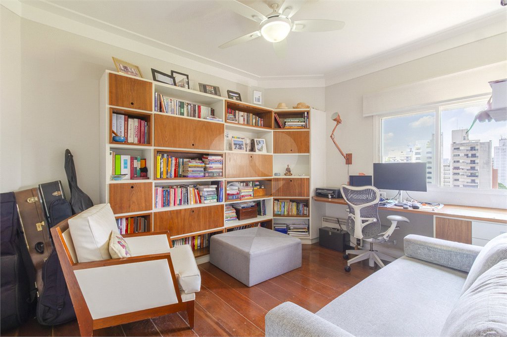 Apartamento à venda com 4 quartos, sendo 2 suítes, em Indianópolis, São Paulo, SP