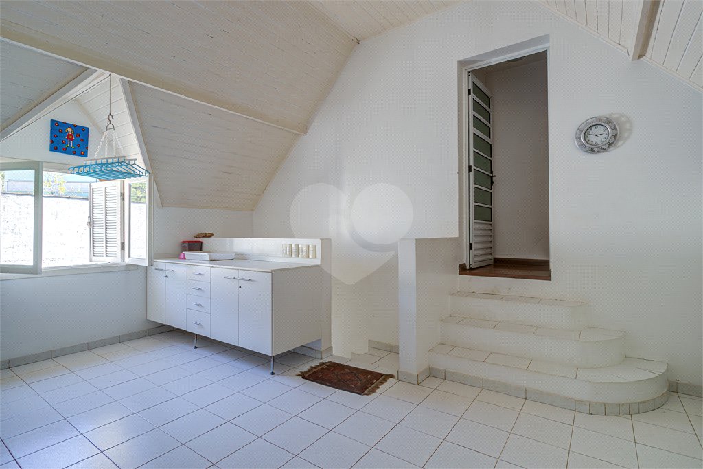 Casa à venda com 3 suítes em Chácara Monte Alegre, São Paulo, SP