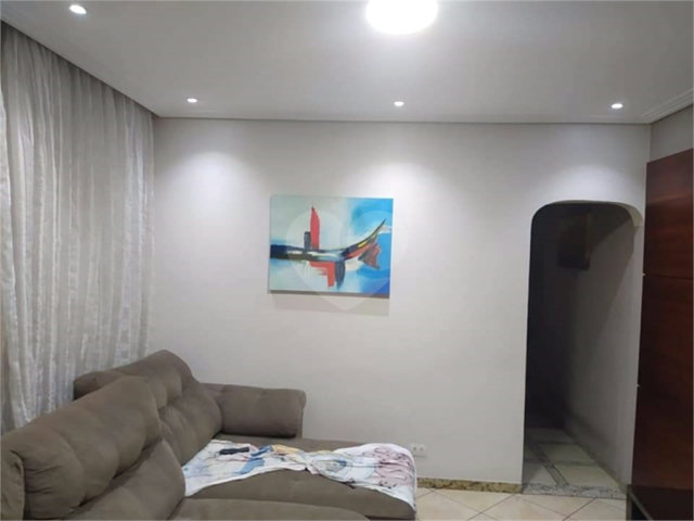 Casa à venda com 4 quartos, sendo 1 suíte,  em Jardim Santa Cecília, Guarulhos, SP