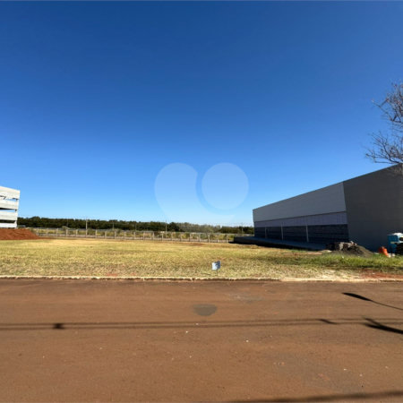Terreno Comercial á venda em Parque tecnológico Damha II, em São Carlos.