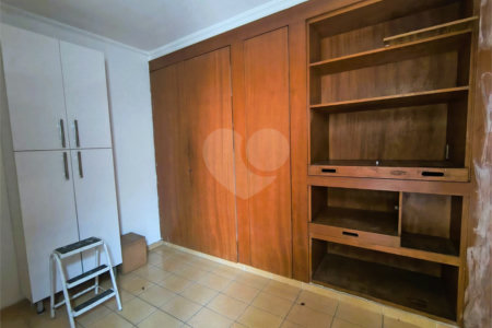 Sobrado à venda com 3 quartos, sendo 1 suíte,  em Jardim Esmeralda, São Paulo, SP