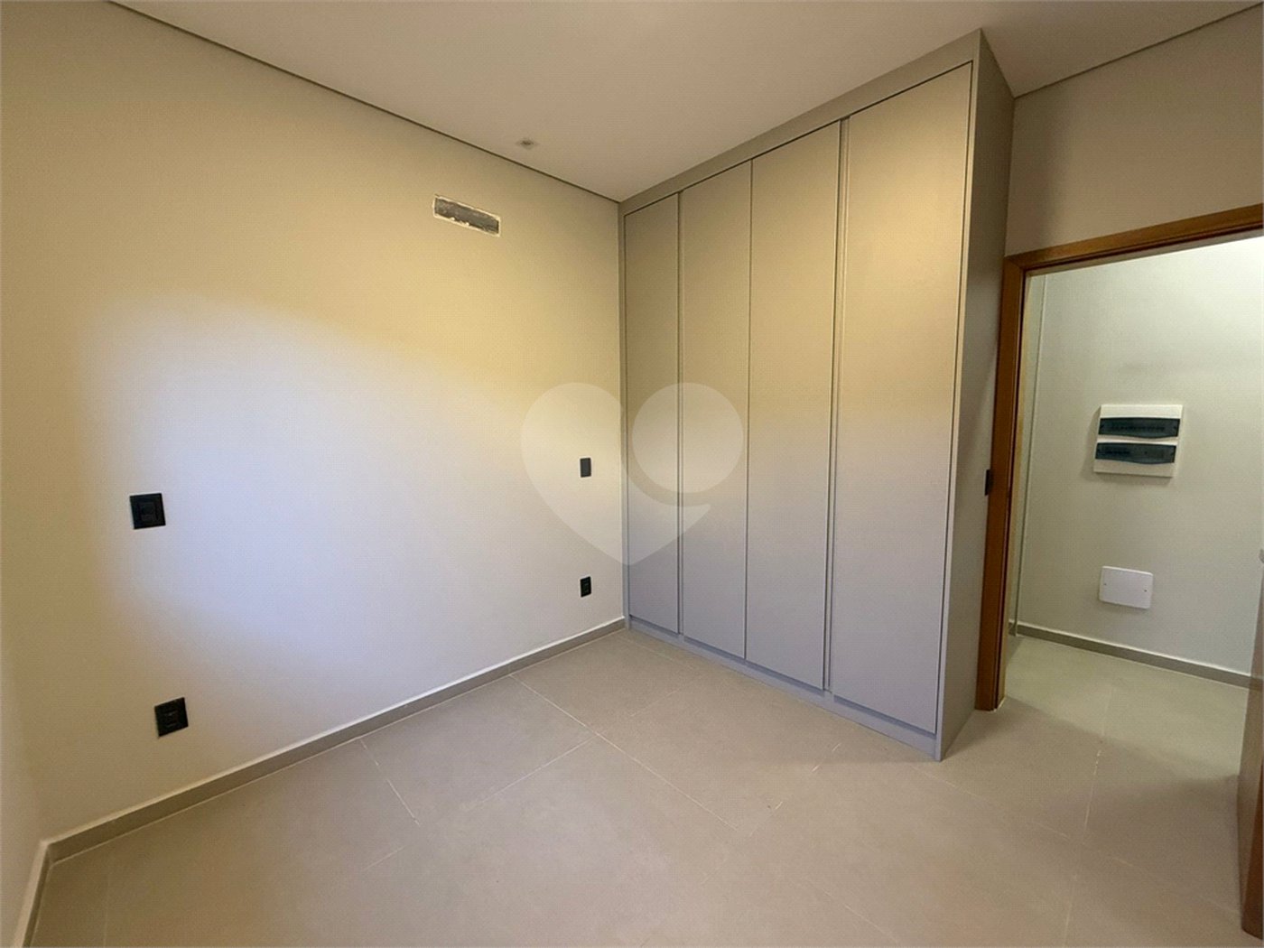 Casa à venda com 3 quartos, sendo 2 suítes, no condomínio San Marco II, Ribeirão Preto - SP