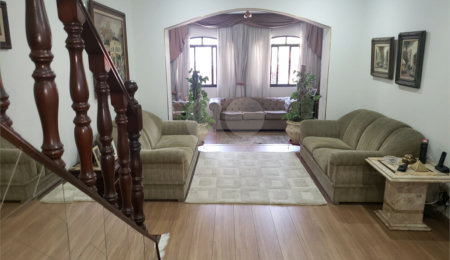 Sobrado à venda com 3 quartos, sendo 1 suíte,  em Vila Guilherme, São Paulo, SP