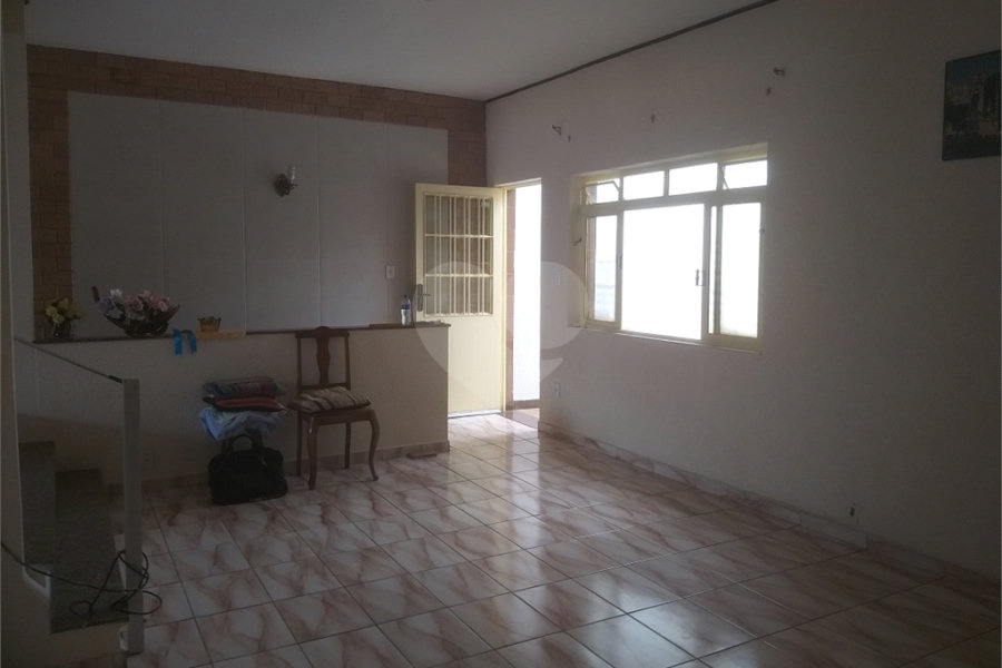 Casa à venda com 2 quartos, sendo 1 suíte, em Vila Gustavo, São Paulo, SP