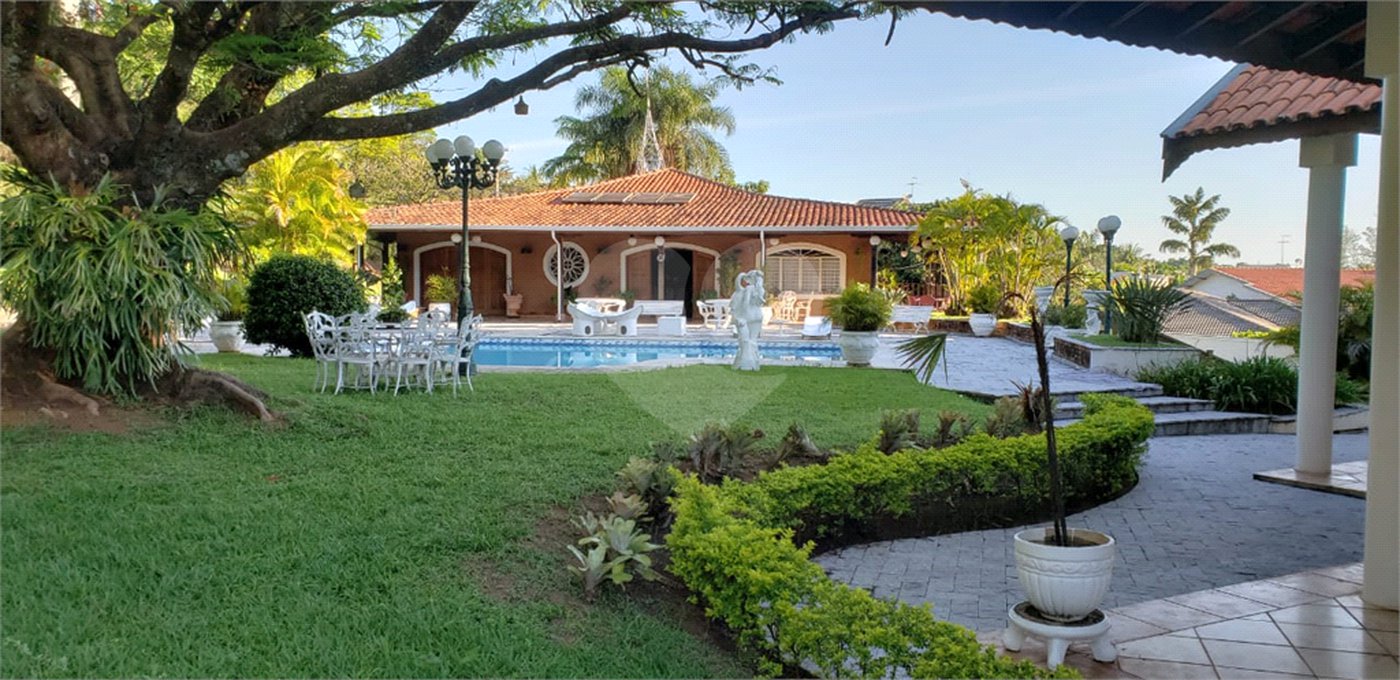 Casa à venda com 4 suítes no condomínio Vale do Itamaraca, Valinhos - SP