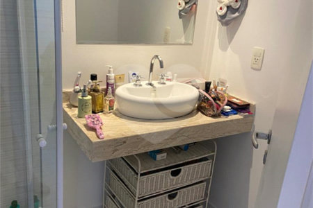 Apartamento à venda com 2 quartos, sendo 1 suíte, em Campo Belo, São Paulo, SP
