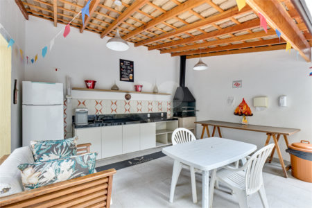 Apartamento à venda com 3 quartos, sendo 2 suítes, em Moema, São Paulo, SP