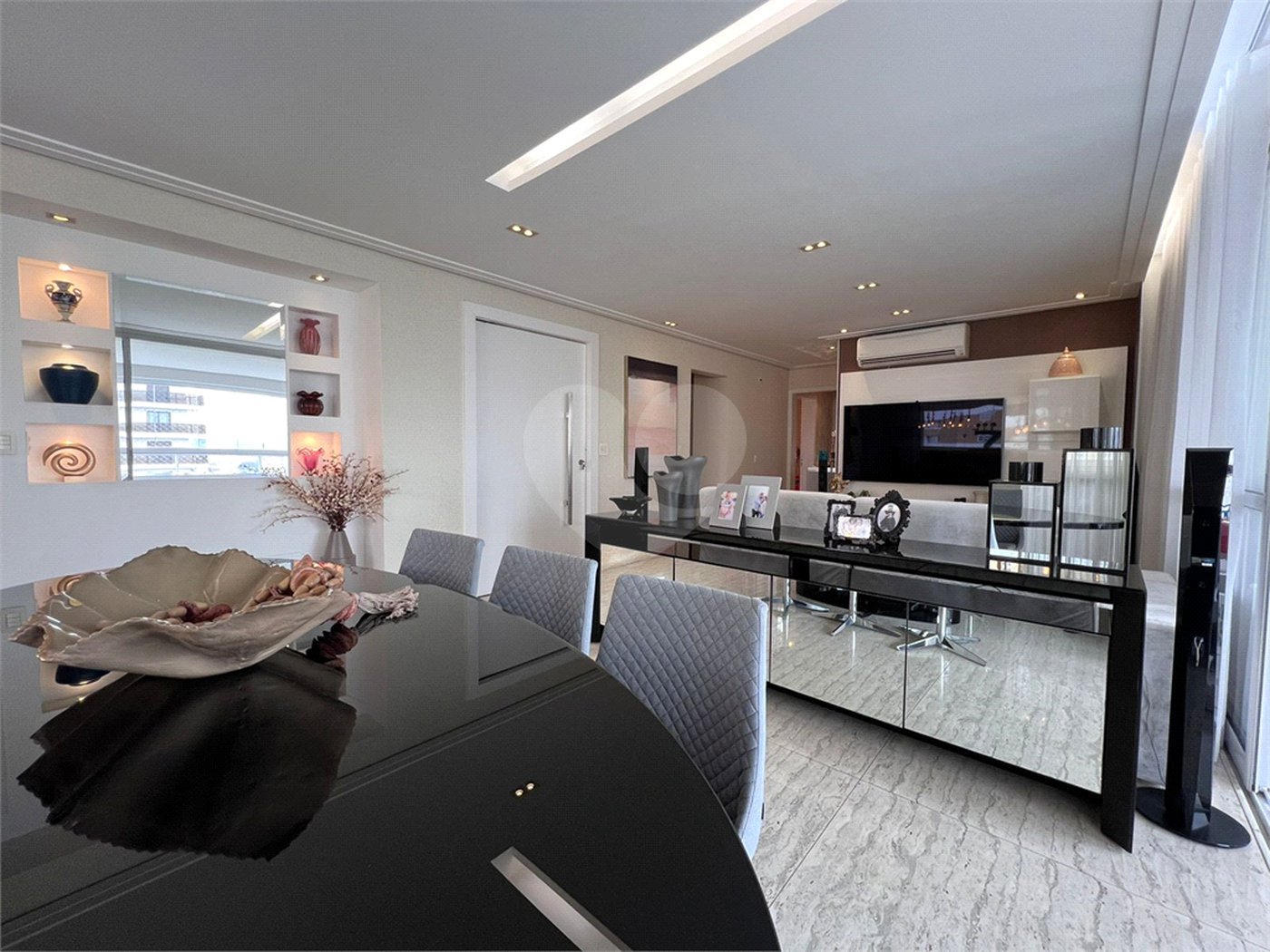 Apartamento à venda com 3 suítes em Santana, São Paulo, SP