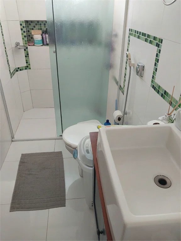 Casa à venda com 5 quartos, sendo 2 suítes,  em Jardim Bonfiglioli, São Paulo, SP
