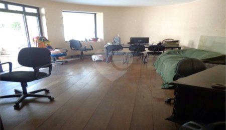 Cobertura à venda ou para alugar com 7 quartos, sendo 2 suítes, em Vila Andrade, São Paulo, SP
