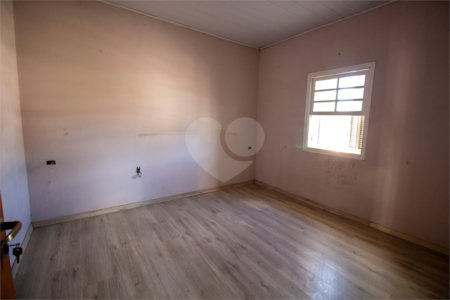Casa à venda com 3 quartos em Vila Sorocabana, Mairinque, SP