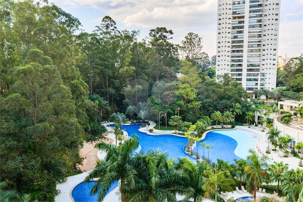 Apartamento à venda com 4 suítes em Jardim Marajoara, São Paulo, SP