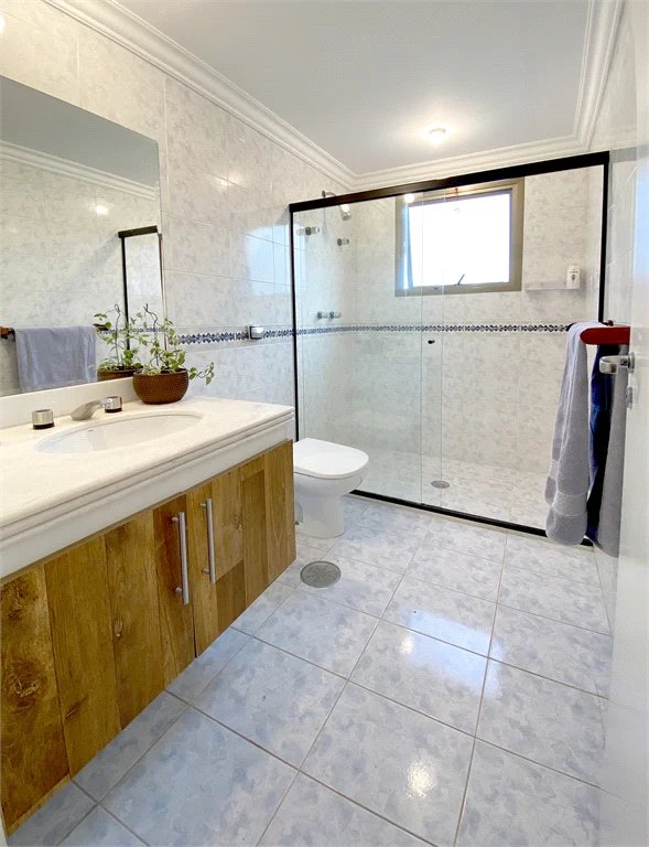 Apartamento à venda com 3 suítes em Vila Suzana, São Paulo, SP