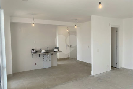 Apartamento à venda com 2 suítes em Santo Amaro, São Paulo, SP