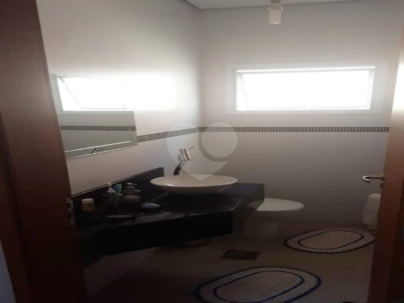 Casa à venda com 4 quartos, sendo 2 suítes, no condomínio Village Ipanema, Araçoiaba da Serra - SP