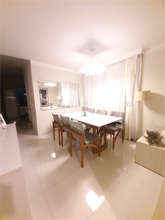 Sobrado à venda com 3 quartos, sendo 1 suíte, em Vila Suissa, Mogi das Cruzes, SP