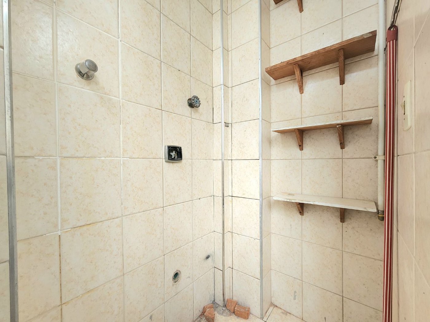 Apartamento próximo da praia com 1 dormitório, 2 banheiros à venda, 55 m² por R$ 420.000 - Pompéia - Santos/SP