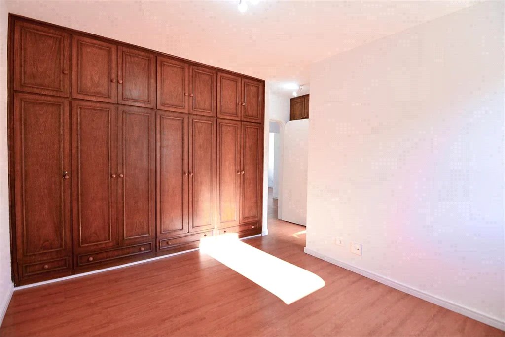 Apartamento à venda com 4 quartos, sendo 2 suítes, em Brooklin Paulista, São Paulo, SP
