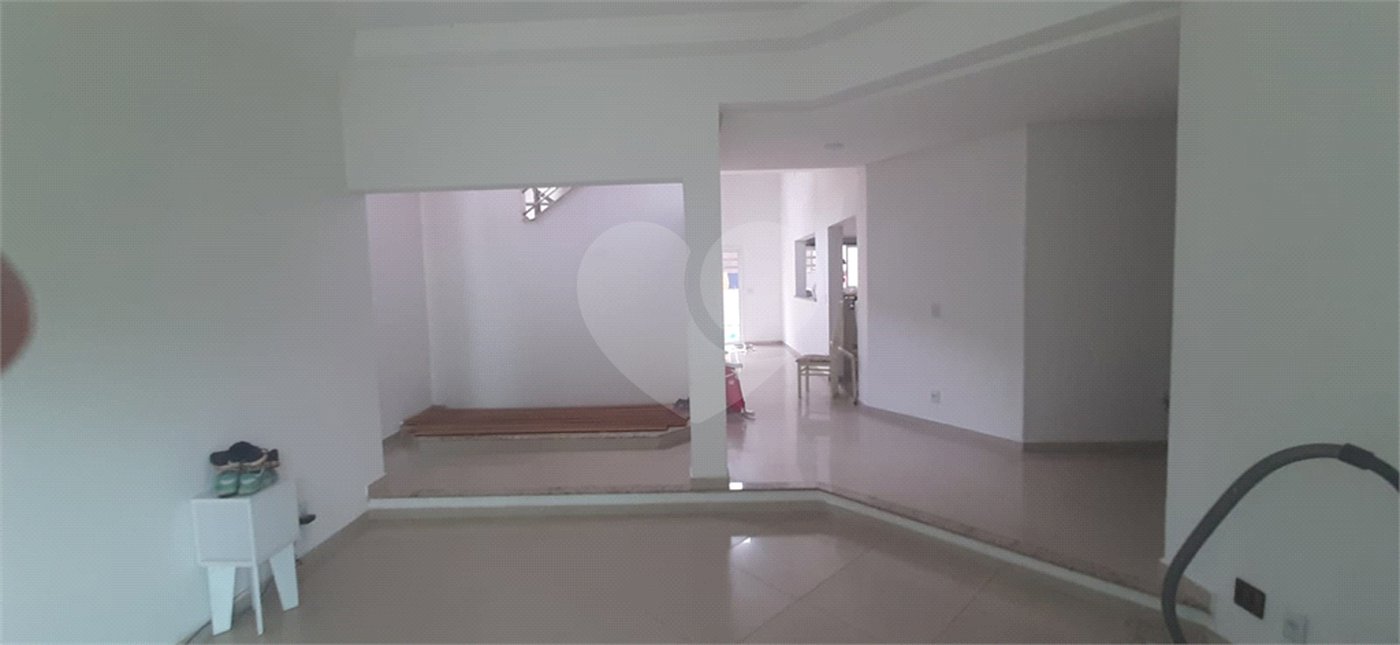 Sobrado com vista cinematográfica no Condomínio Villagio Capriccio/ Louveira- SP.
