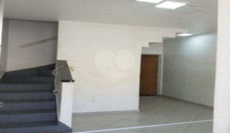 Casa à venda com 4 quartos, sendo 1 suíte, em Brás, São Paulo, SP