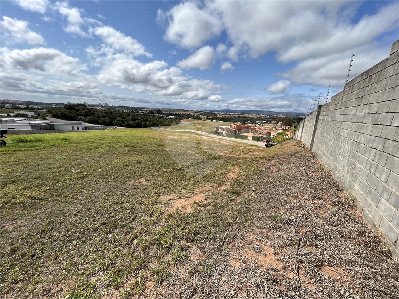 Terreno à venda no condomínio Up Residencial, Votorantim - SP