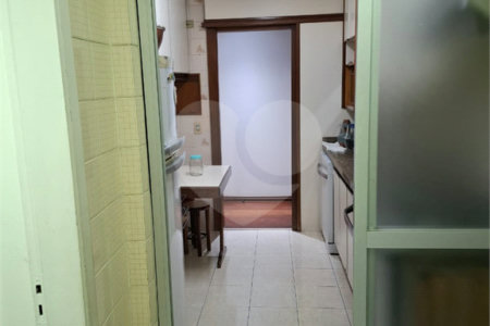 Apartamento à venda com 3 quartos, sendo 1 suíte, em Vila Mariana, São Paulo, SP