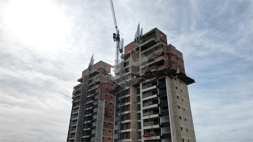 Apartamento à venda com 3 suítes no Centro, Sorocaba, SP