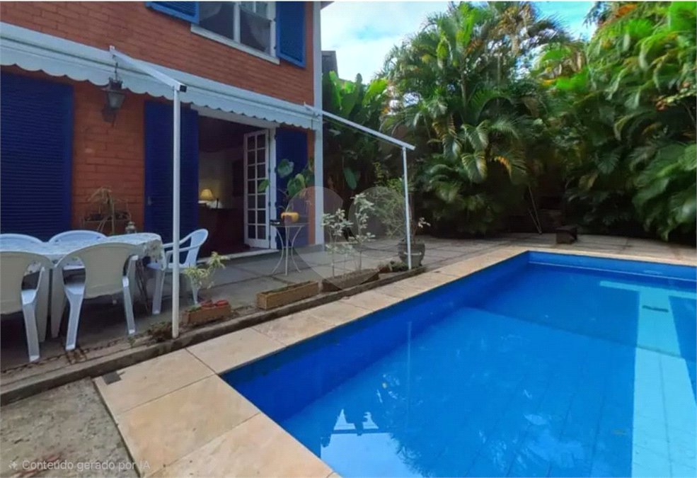 Casa à venda com 4 quartos, sendo 2 suítes,  em Jardim Botânico, Rio de Janeiro, RJ